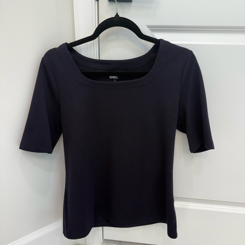 Lands' End Navy Short-Sleeve Scoop Square Neck Top woman’s size S (6-8)